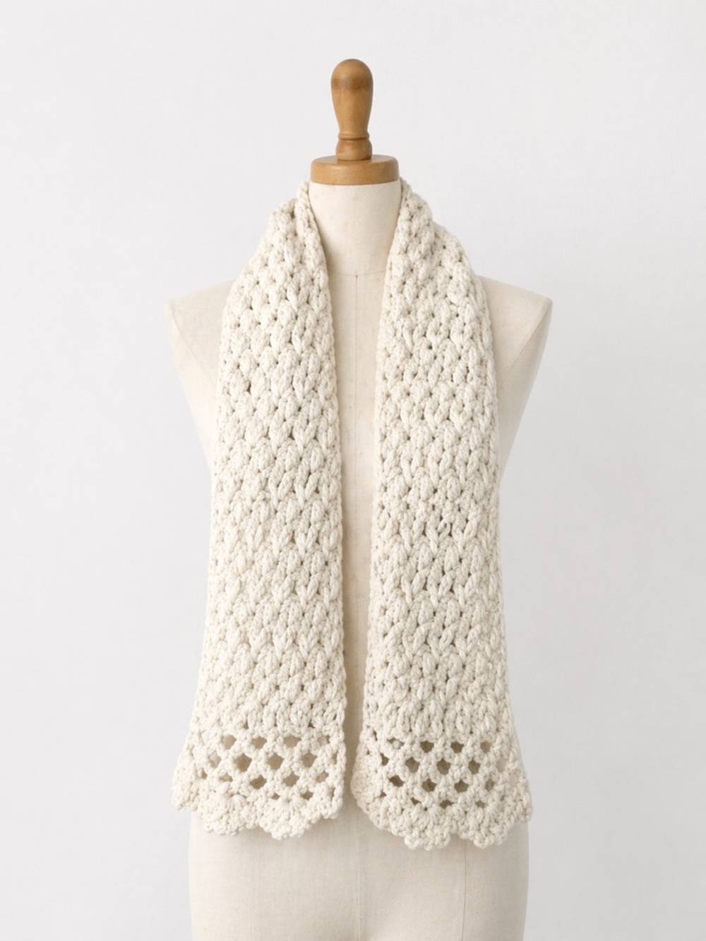 Liz Claiborne White Acrylic Knit Scarf, 58”, Good Condition